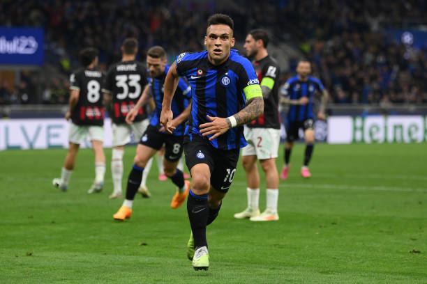 他以年轻而 他以年轻而