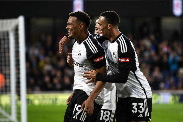 足坛掀起风 足坛掀起风